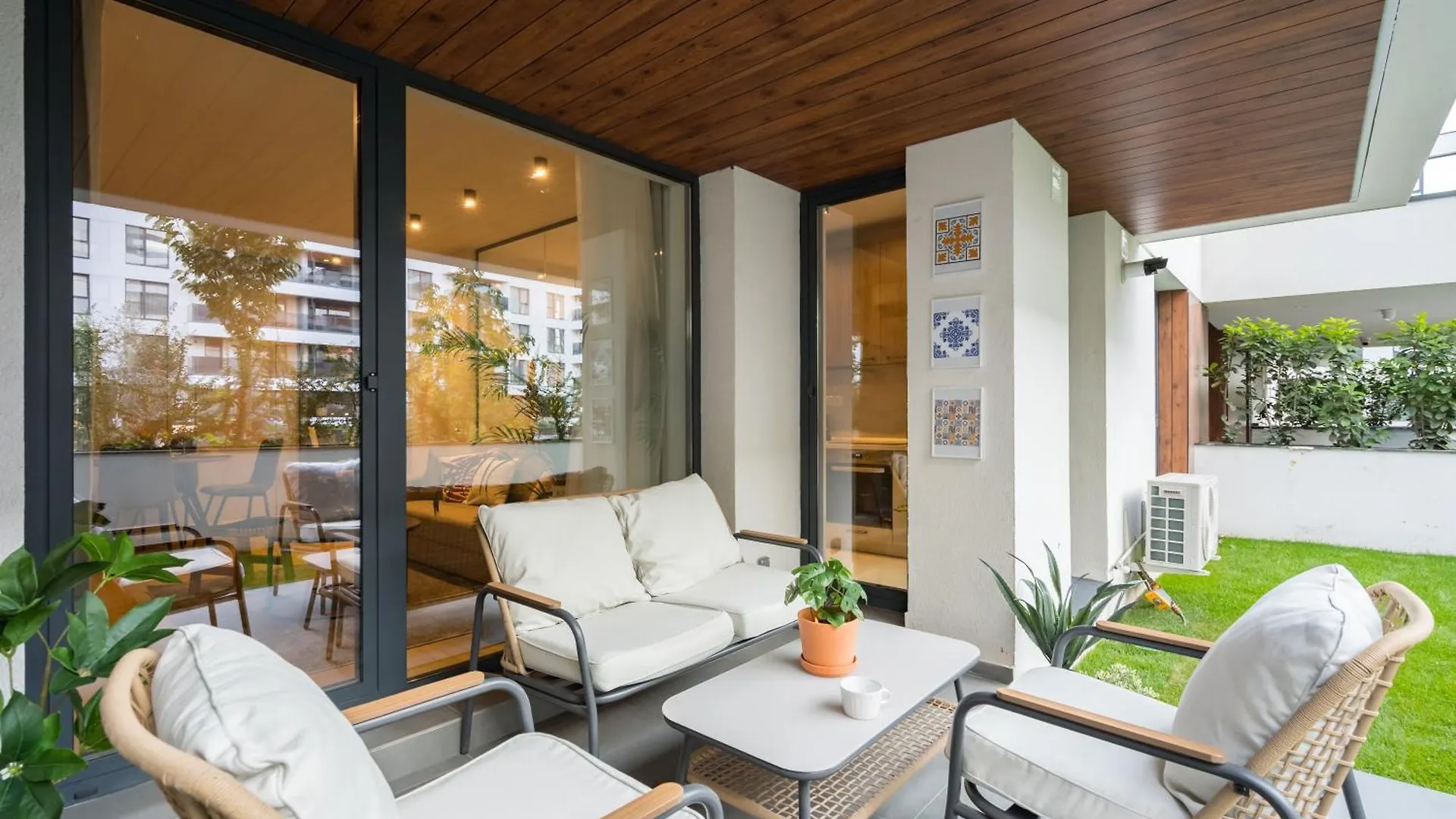 Mediteranian 1Br In Nusco City Bucharest Apartment