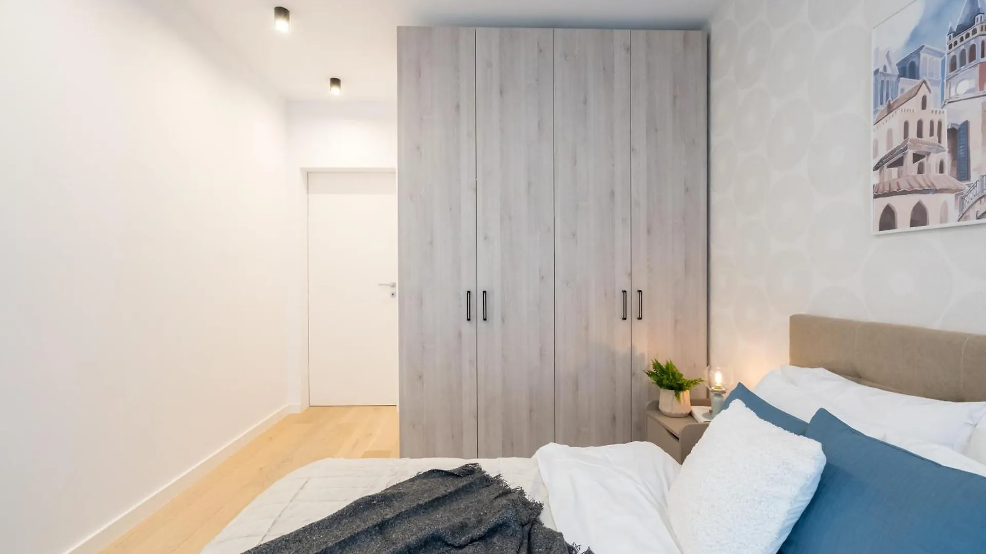 Mediteranian 1Br In Nusco City Bukarest Lägenhet