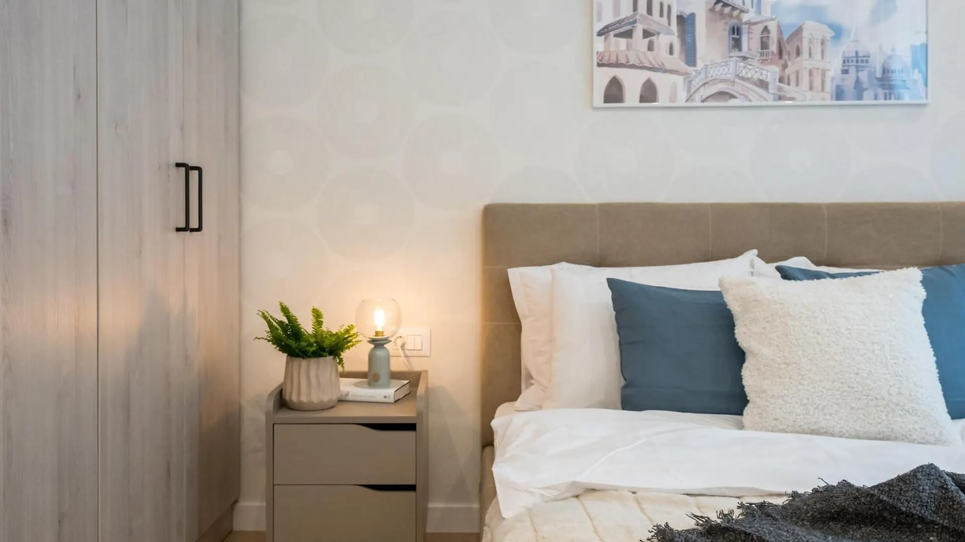 Lägenhet Mediteranian 1Br In Nusco City Bukarest